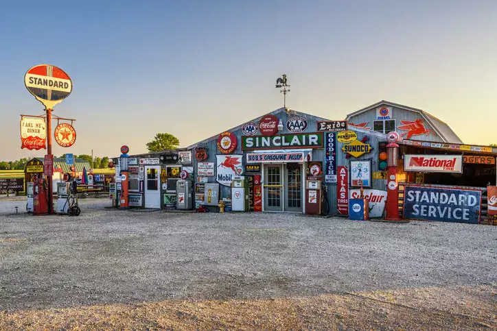 Bob's Gasoline Alley  on historic route 66 in Missouri